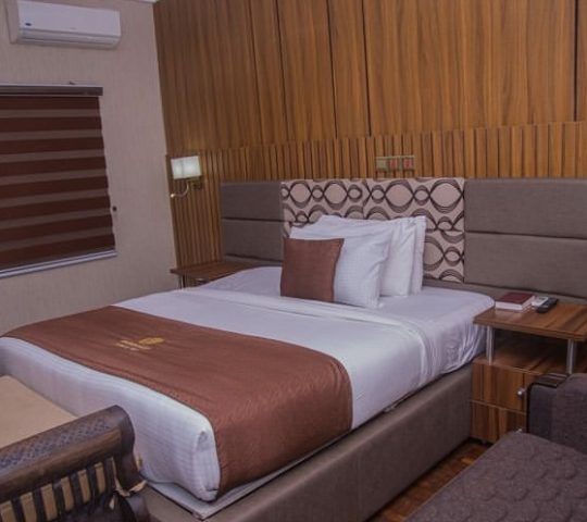 Mahogany Hotel & Suites